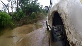 DE GEVAARLIJKSTE WEGEN VAN DE WERELD: SOFIE & RUUD IN MADAGASCAR