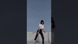 one dance drake remix tiktok dance #shorts #bts by Kris covers Resimi