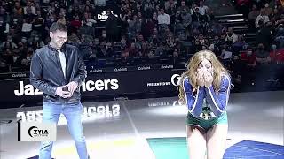 Just take a minute to watch this incredible proposal from the Jazz game ♥