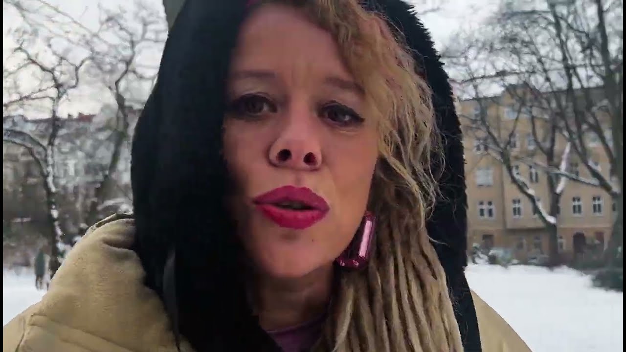 BIANCA CIOCCA - KEEP ON TRIIIING -