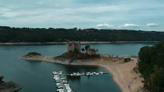 Barrage Bort-Les-Orgues Et Chateau De Val