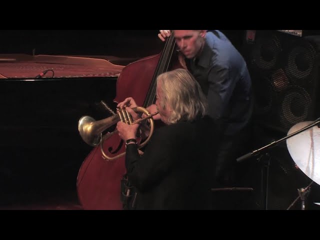 Смотреть «Enrico Rava + Joachm Kuhn Trio: Chris Jennings & Gary Husband - live Dudelange "like a jazz machine"» на YouTube