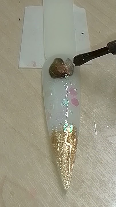 Маникюр с кошачьим глазом.🙀#nailart - YouTube