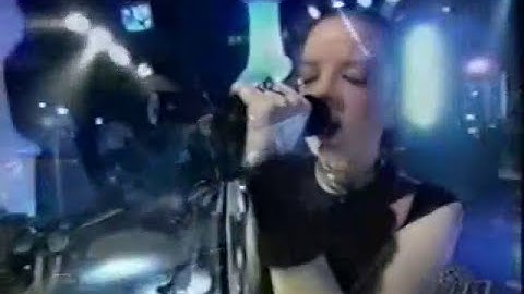Garbage - You Look So Fine (Live at Musiqueplus 1998)
