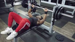 Years old 100Kg/220lbs x 5reps Bench Press