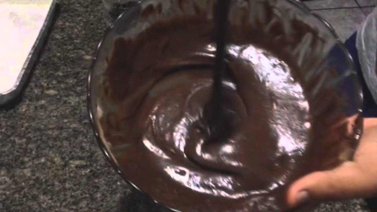 RECEITA: BROWNIE DE CHOCOLATE