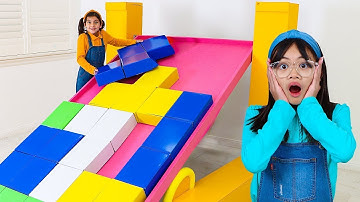 Ellie & Charlotte Tetris Tower of Teamwork Adventure