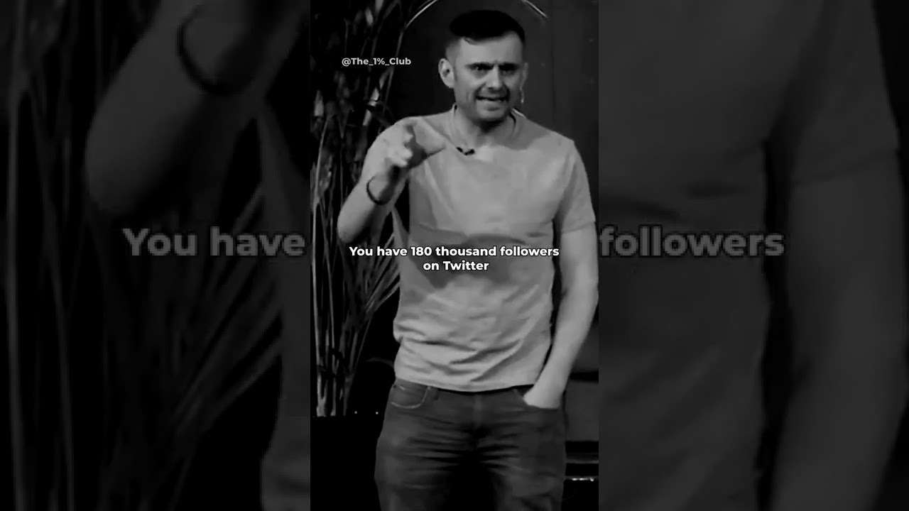 Gary Vaynerchuk reveals how he got his first client on Twitter 🤯