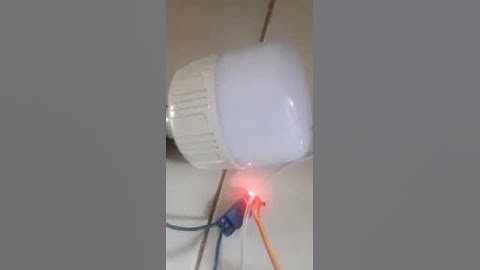 Tugas P3m ( IOT ) // Menyalakan lampu dengan aplikasi BLYNK di Handphone