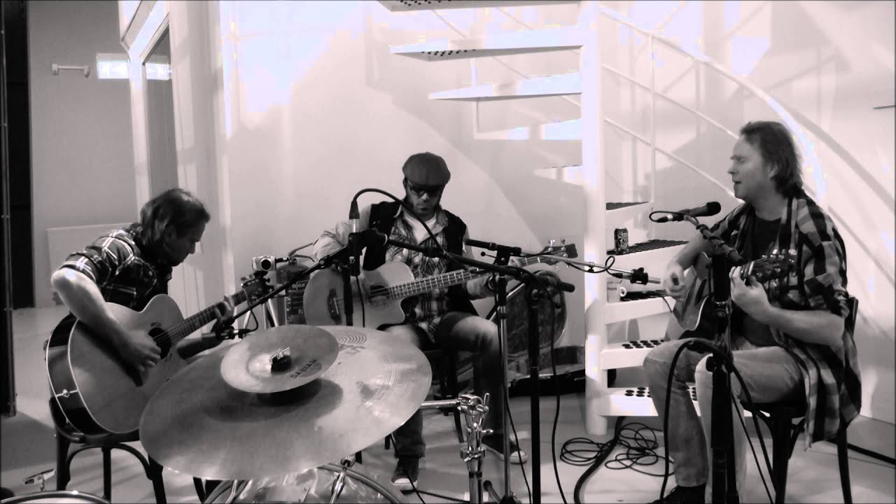 audio-pilots-live-soulfood-cafe-29-10-2013-omroep-venlo-radio-youtube