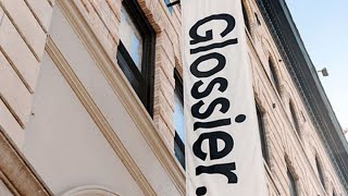 How digital retailers are investing in physical store presence