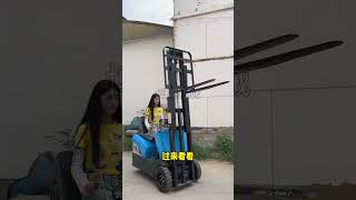 Electric Pallet Truck Loading And Unloading Tool Warehouselogisticstransportationa Helpful.