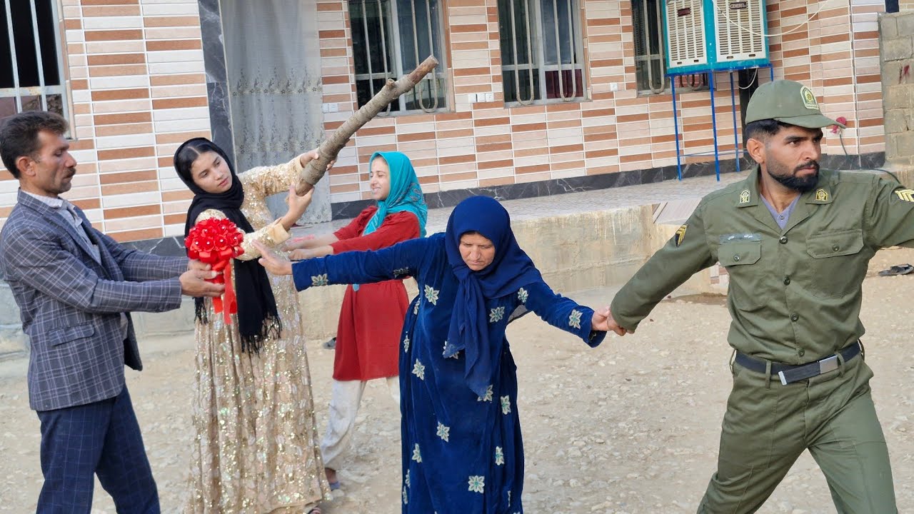 «Храбрый солдат спасает бездомную мать от принудительного брака»