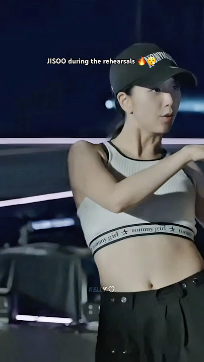 JISOO during rehearsals is so hot 🥵 #JISOO#deadlineworldtour#blackpink#jennie#lisa#rosé #kpopidol