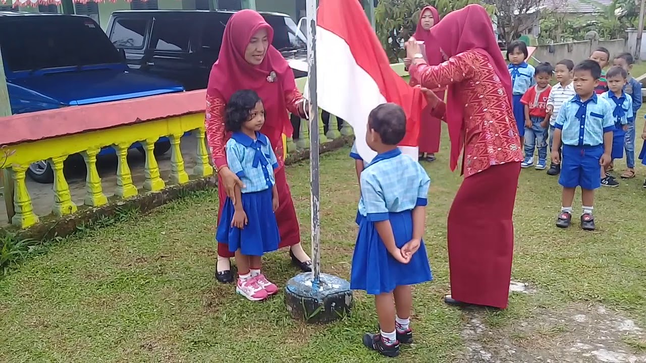 PAUD BENDERA MERAH  PUTIH  BERKIBAR YouTube