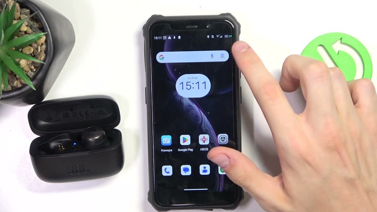 JBL Live 300 TWS | Как пользоваться голосовым помощником в наушниках JBL Live 300 TWS