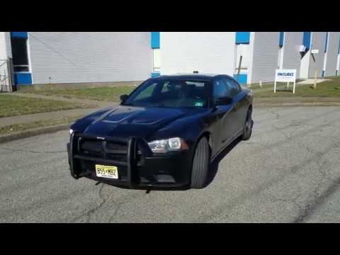 Video: Polisin neden Dodge Charger'ları var?