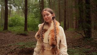 I Gave Myself a Neolithic Makeover (6000 Year Old Fashion)