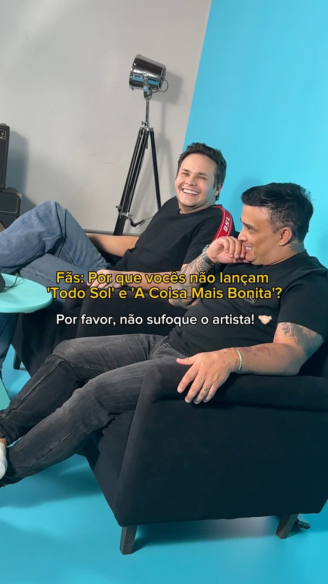 Por favor, não sufoque o artista! ???
