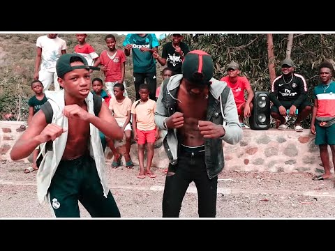 Djovi x Gloomy - Faloumé (Clip officiel) Trap malgache