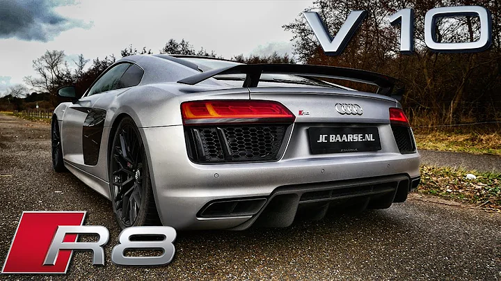 Audi R8 V10 Plus LOUD! Exhaust Sound Startup & Revs