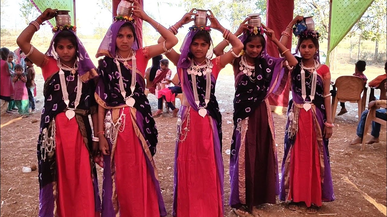 Adivasi Shadi Riti Riwaz !! Adivasi Dulha Dulhan !! आदिवासी रीति रिवाज ...
