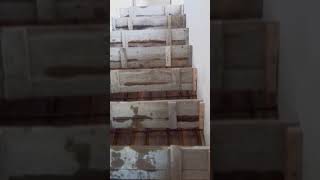 Escalera de  hormigón compenzada