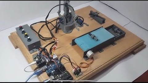 Robot e Catena di montaggio (3D/fusion360/arduino)