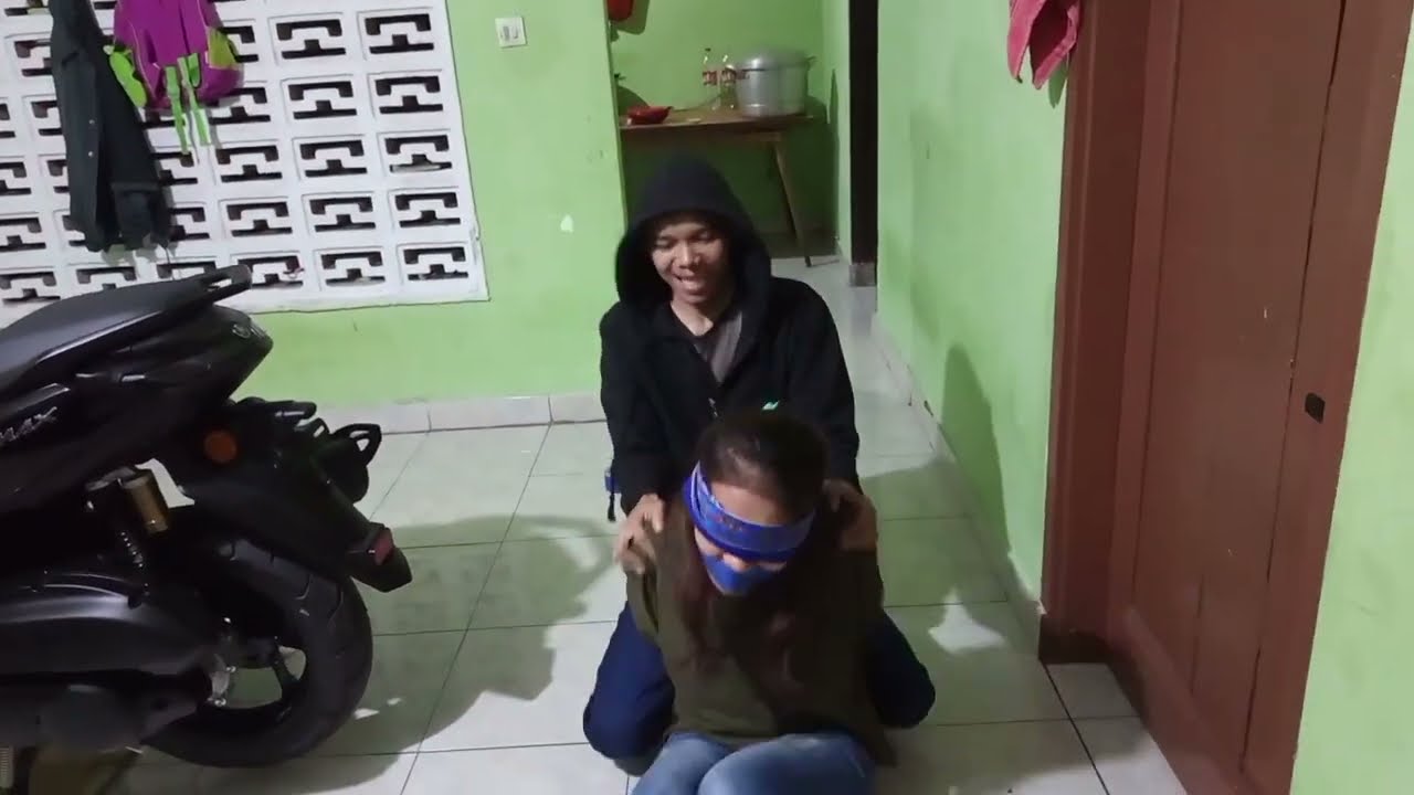 Pengantar Paket - Film Pendek