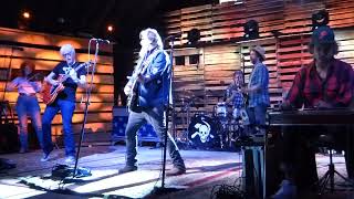 Steve Earle &amp; The Dukes - It&#39;s About Blood - Live