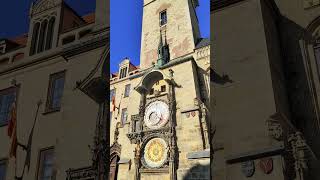 Prag, die alte astronomische Uhr um 12 Uhr, Mittag