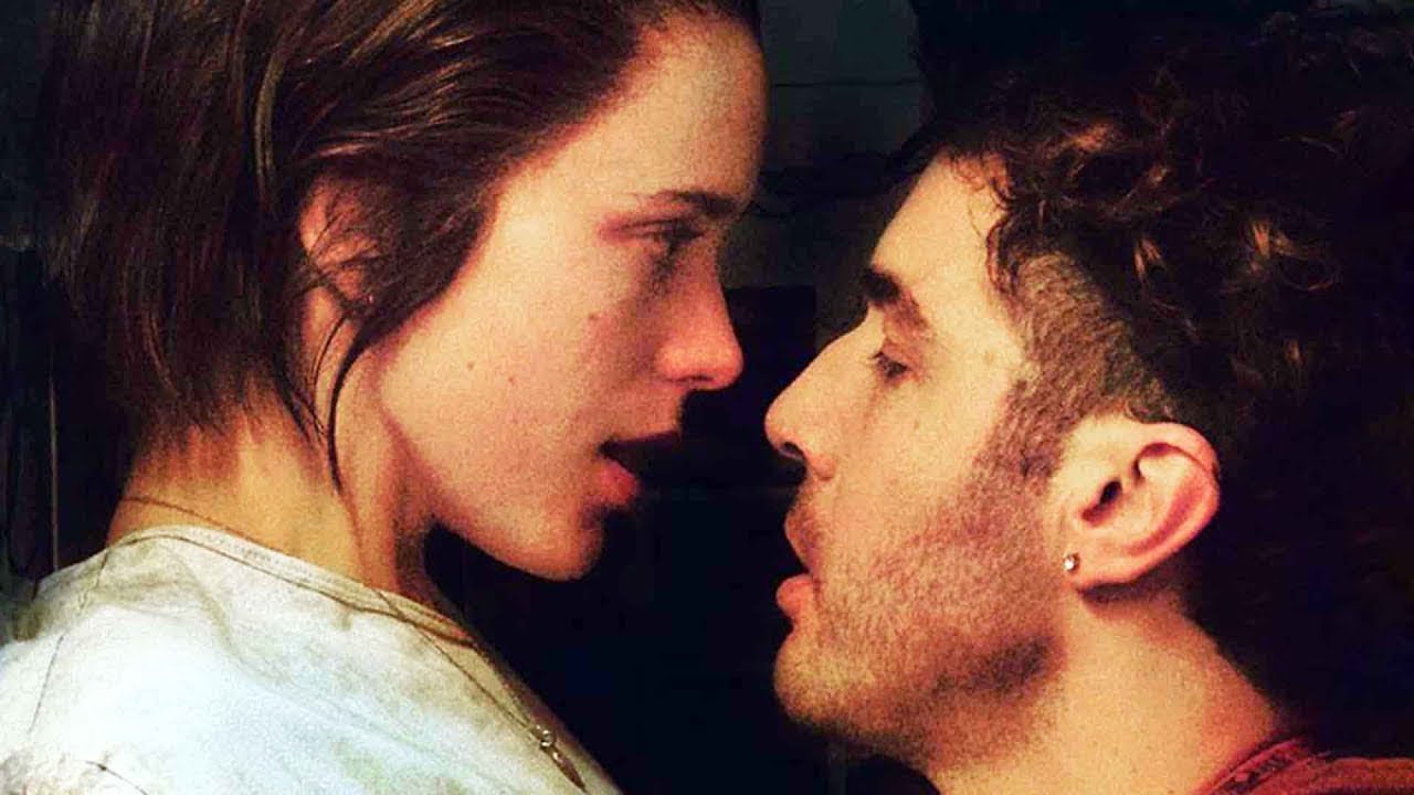 Stacy Martin: "Tahar Rahim est un acteur rare" - L'OFFICIEL