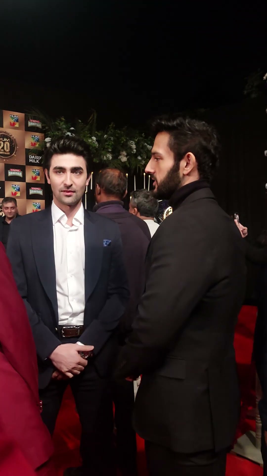Khaqan Shahnawaz \u0026 Azaan Sami meet at HUM TV’s 20th Anniversary celebration. ?✨ #20YearsOfHUM