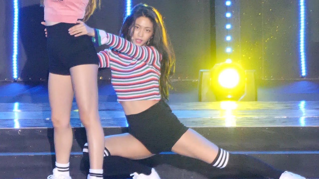 181104 AOA Bingle Bangle(빙글뱅글) [설현] Seolhyun 4K직캠 Fancam(제주 한류 페스티벌) by Mera