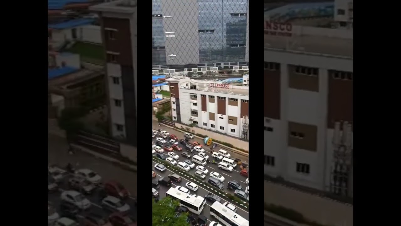 Heavy traffic In Hyderabad due to heavy rains 