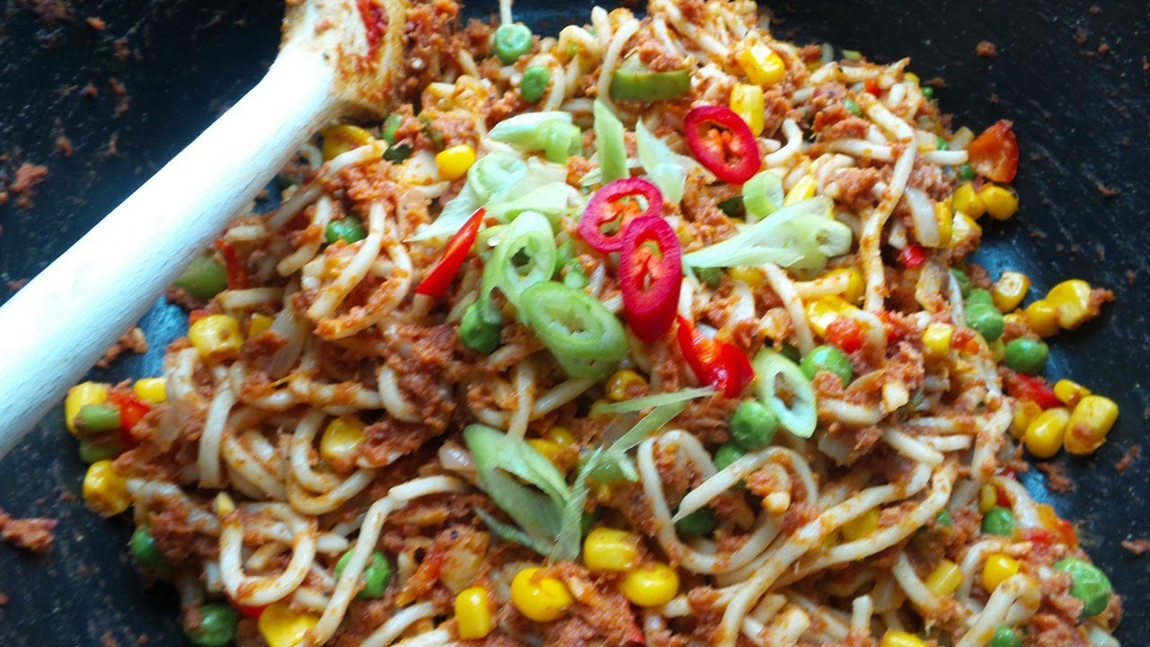 Turn 1 can of Corned Beef into 2 Delicious Meals (Corned Beef Recipe) How to Cook Trini Corned