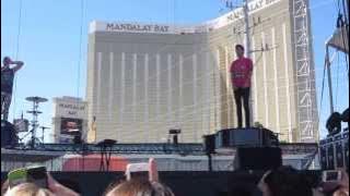 Twenty One Pilots - Guns For Hands (iHeartRadio Music Festival 2013 - The Village, Las Vegas)