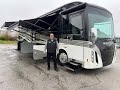 2017 Winnebago Tour 42QD (17U242646)