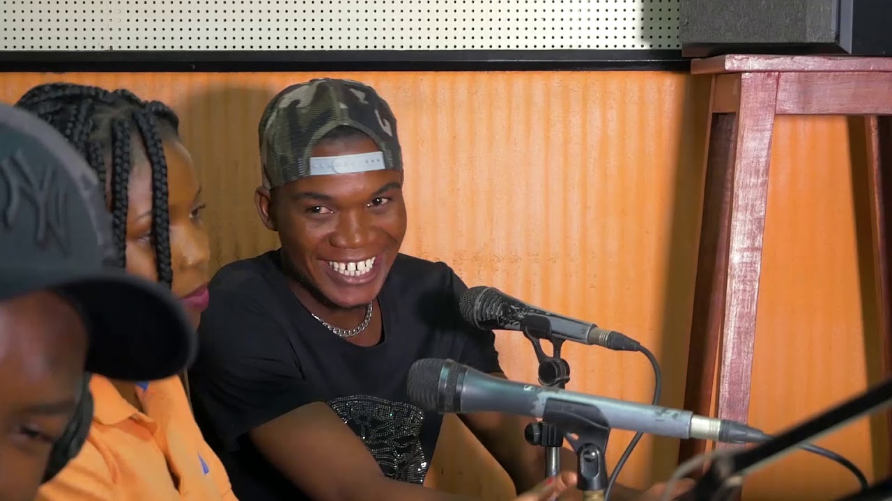 Boy Malick Na Radio Moçambique ( vibrações ) 2020