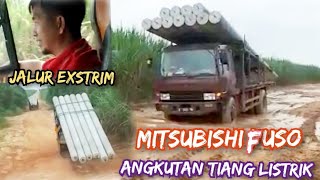 MITSUBISHI FUSO‼️angkutan tiang listrik di jalur yang licin dan exstrim