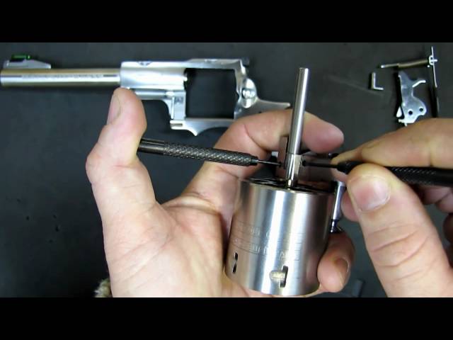 Crane Cylinder Seperation & Disassembly for the Ruger Super