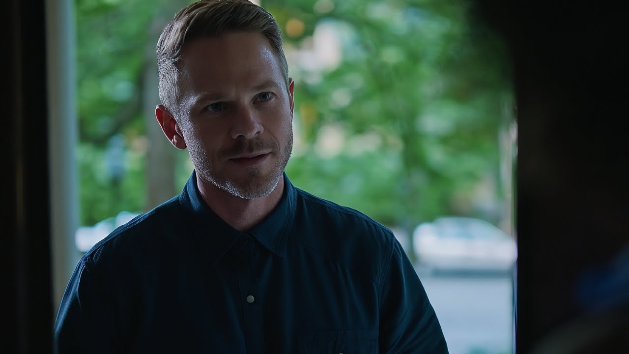 Коррумпированный полицейский хотел заполучить жену другого мужчины, поэтому подставил его и посад...