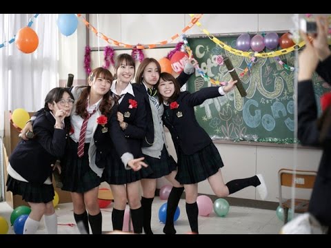 峯岸みなみ初主演作「女子高」の予告編公開