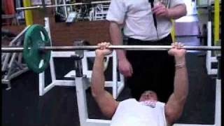 Max's MuscleTV - Nick Selek Trains Triceps