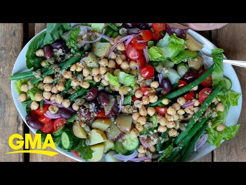 Vegans and non-vegans alike will love this chickpea salad niçoise