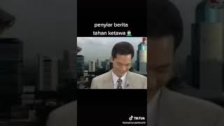 PENYIAR BERITA TAHAN TAWA