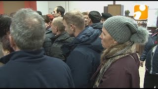 РАБОТА МФЦ В ТВЕРИ: ОЧЕРЕДИ, ХАОС И БИТВА ЗА ТАЛОНЫ. 2017-12-13 РАБОТА МФЦ В ТВЕРИ: ОЧЕРЕДИ, ХАОС И БИТВА ЗА ТАЛОНЫ. 2017-12-13