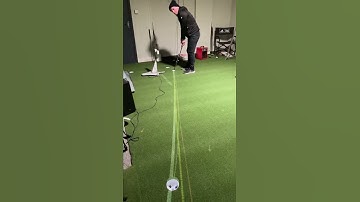 Sam Puttlab studio with ball tracking and projection