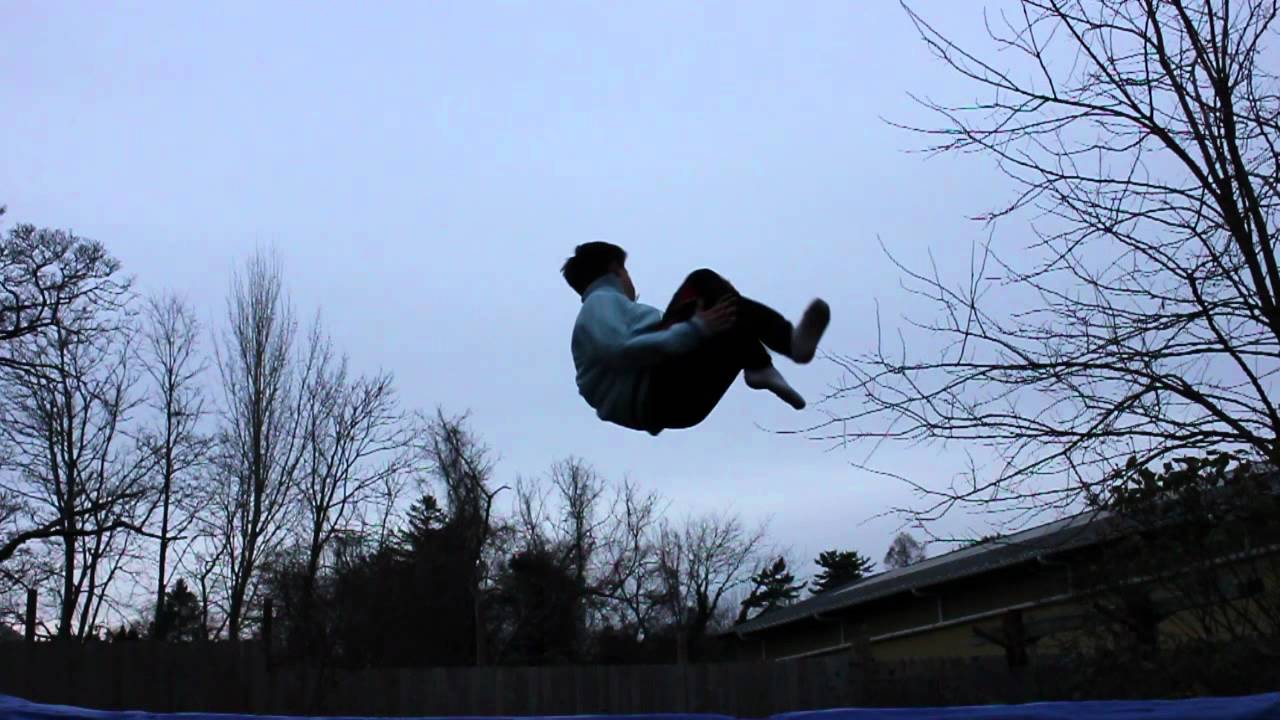 Trampoline Twixtor (Tristan)
