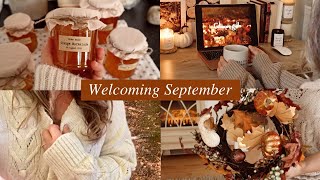 Hello September 🍂 Decorating for Autumn, Gilmore Girls, Homemade Pizza - Cosy Silent Autumn Vlog